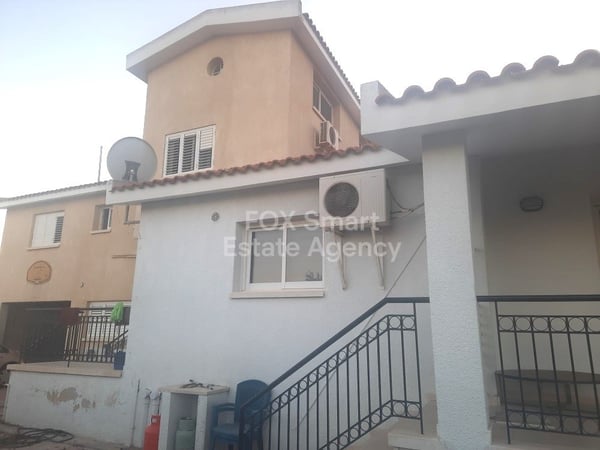 House in Geri - view 1