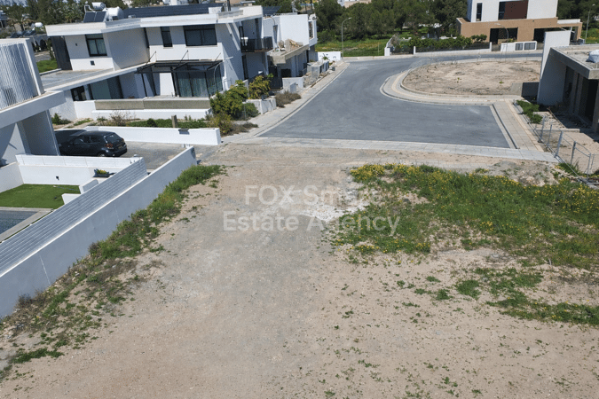 Land in Aglantzia - view 1