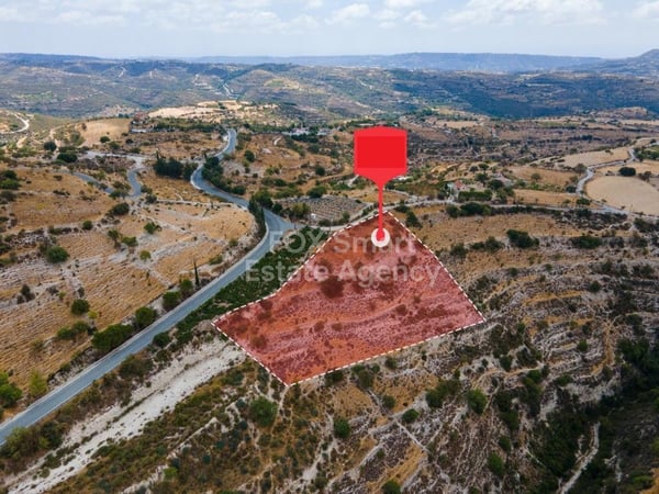 Land in Potamiou - view 1