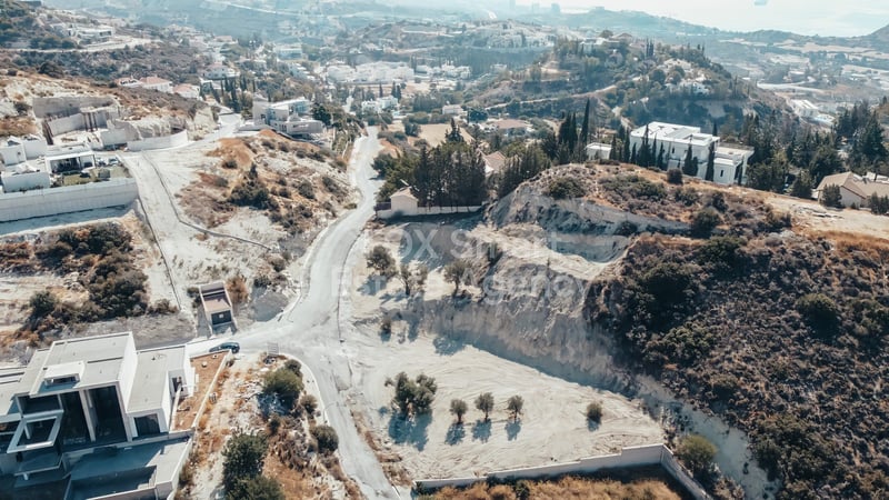 Land in Agios Tychon - view 1