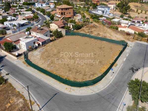 Land in Geri - view 1