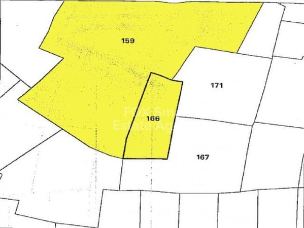 Land in Geri - view 1