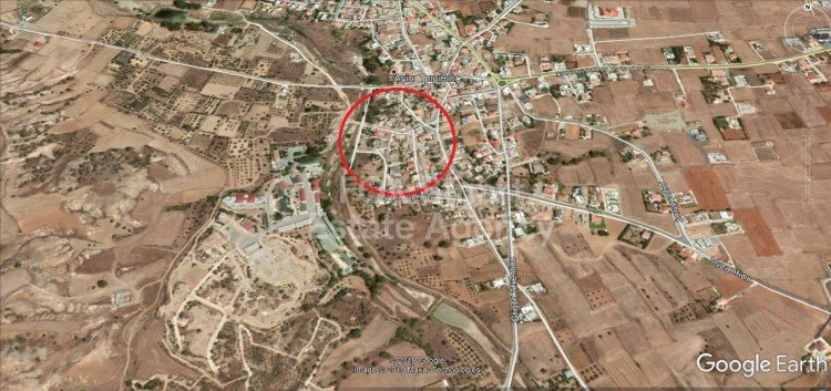 Land in Agioi Trimithias - view 1