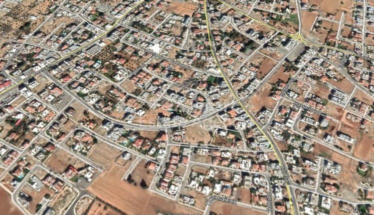 Land in Lakatamia - view 1