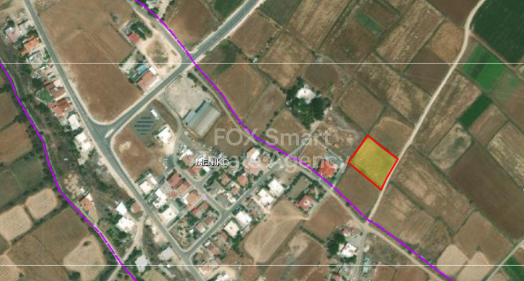 Land in Meniko - view 1