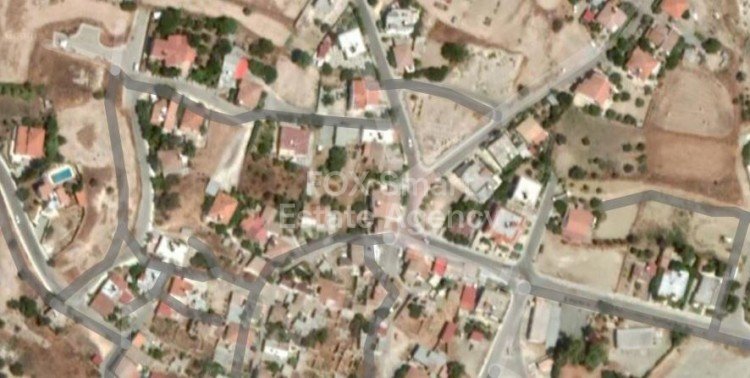 Land in Politiko - view 1