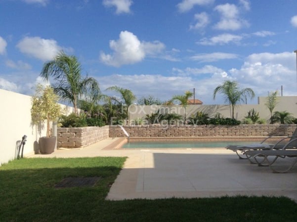 House in Kolossi - view 1