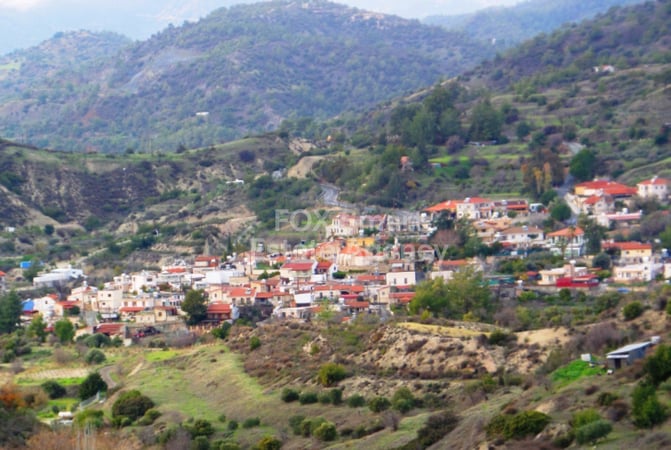 Land in Apsiou - view 1