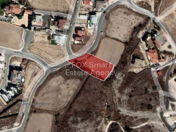 Land in Dali - view 1