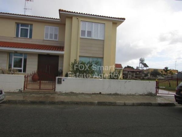 House in Kokkinotrimithia - view 1