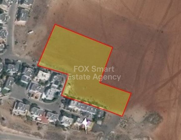 Land in Ayios Vasilios - view 1