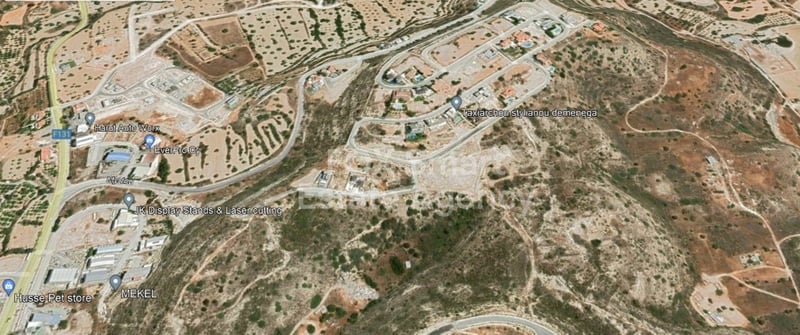 Land in Panthea - view 1