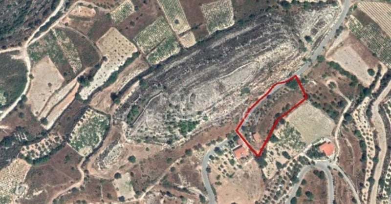 Land in Agios Therapon - view 1