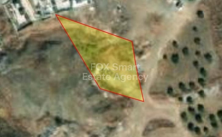 Land in Agia Varvara Lefkosias - view 1