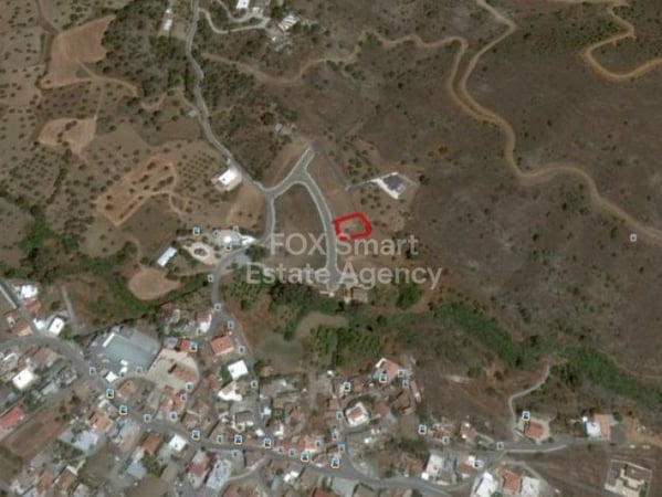 Land in Sia - view 1