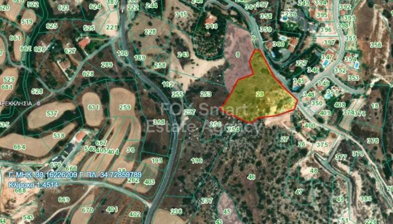 Land in Parekklisha - view 1