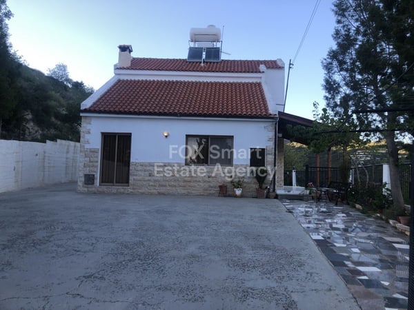 House in Vouni - view 1