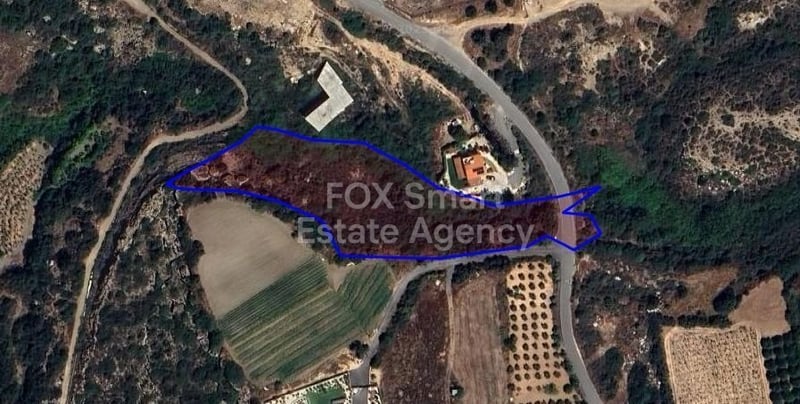 Land in Kissonerga - view 1