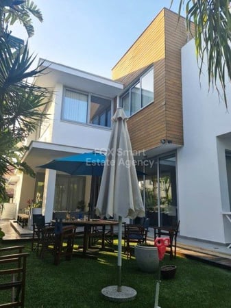 House in Kiti - view 1