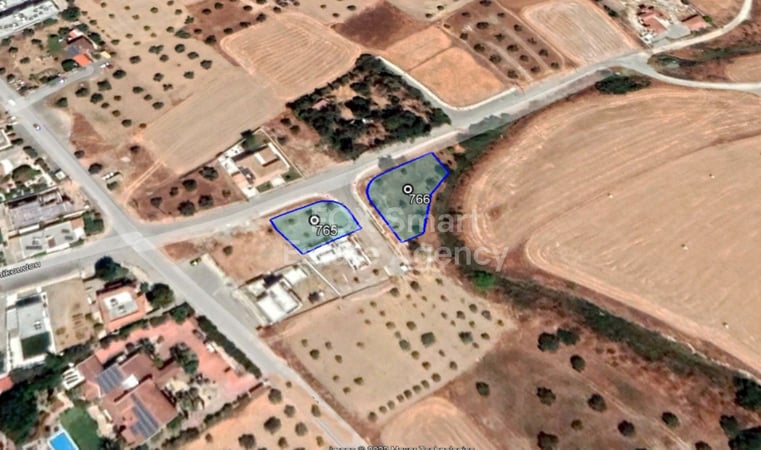 Land in Geri - view 1
