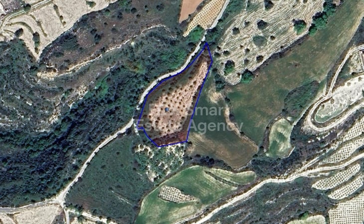 Land in Koili - view 1