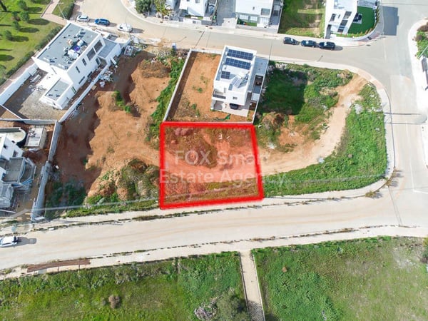 Land in Dali - view 1