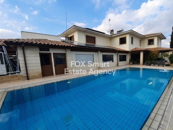 House in Agios Georgios - view 1