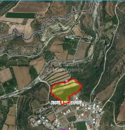 Land in Kouklia - view 1