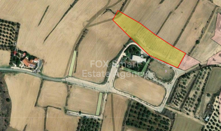 Land in Pera - view 1