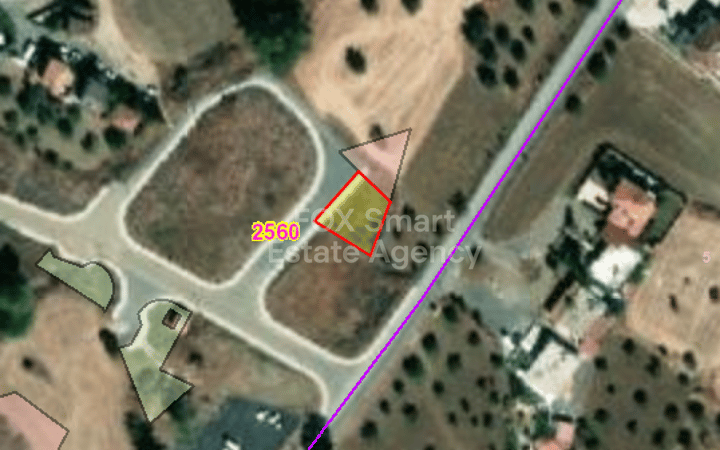 Land in Agia Varvara Lefkosias - view 1