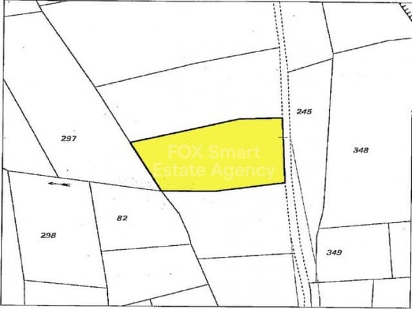 Land in Peristerona - view 1