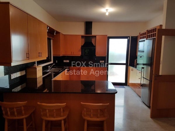 House in Strovolos - view 1