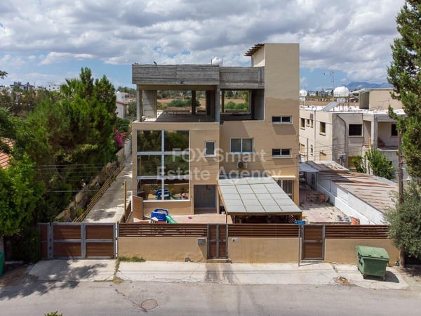 House in Kaimakli - view 1