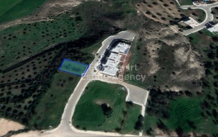 Land in Tseri - view 1