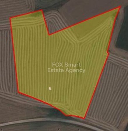 Land in Geri - view 1