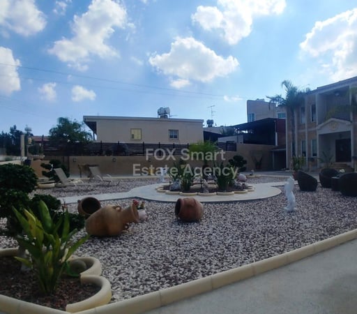 House in Agios Nikolaos - view 1