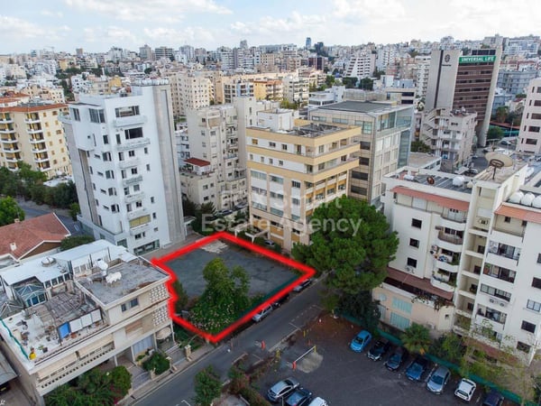 Land in Nicosia Municipality - view 1
