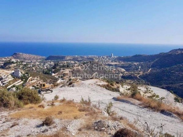 Land in Agios Tychon - view 1