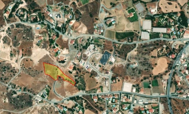 Land in Parekklisha - view 1