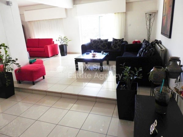 House in Nicosia Municipality - view 1