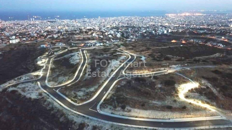 Land in Ayios Athanasios (quarter) - view 1