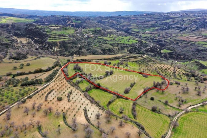 Land in Dhrymou - view 1