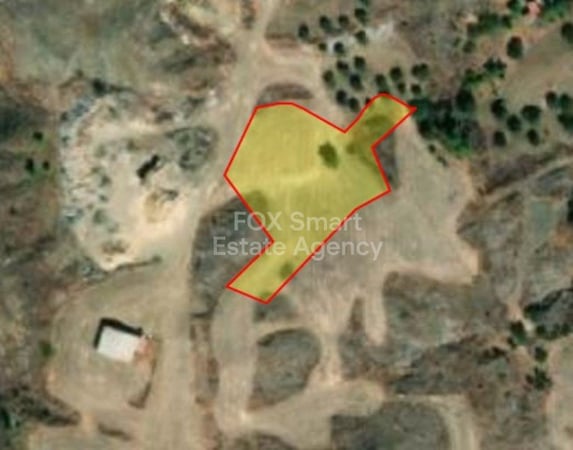 Land in Agia Varvara Lefkosias - view 1