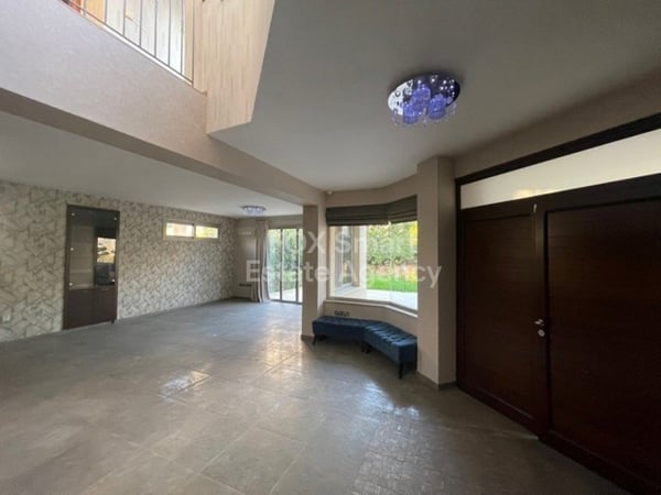 House in Panthea - view 1