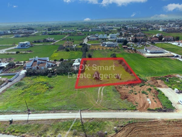 Land in Kokkinotrimithia - view 1