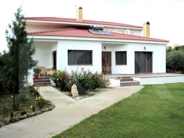 House in Klirou - view 1