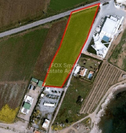 Land in Timi - view 1