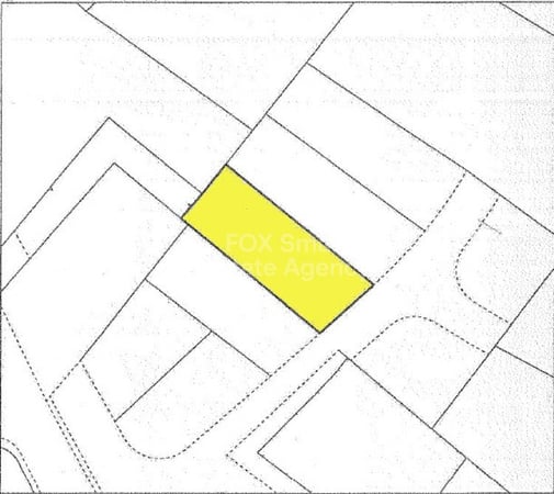 Land in Pera - view 1