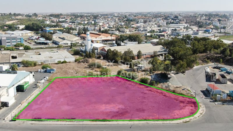 Land in Strovolos - view 1