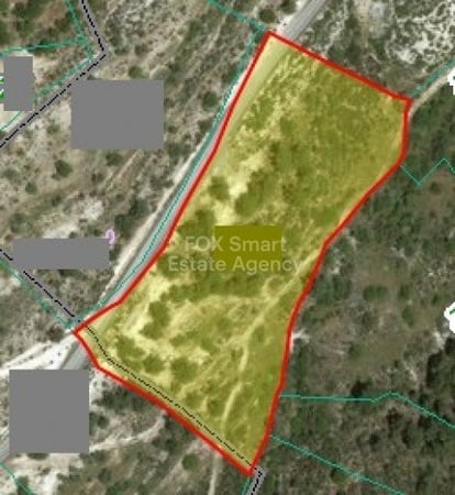 Land in Mousere - view 1